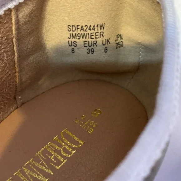 Silver Ballet Flats. Size 8 - Picture 4 of 4